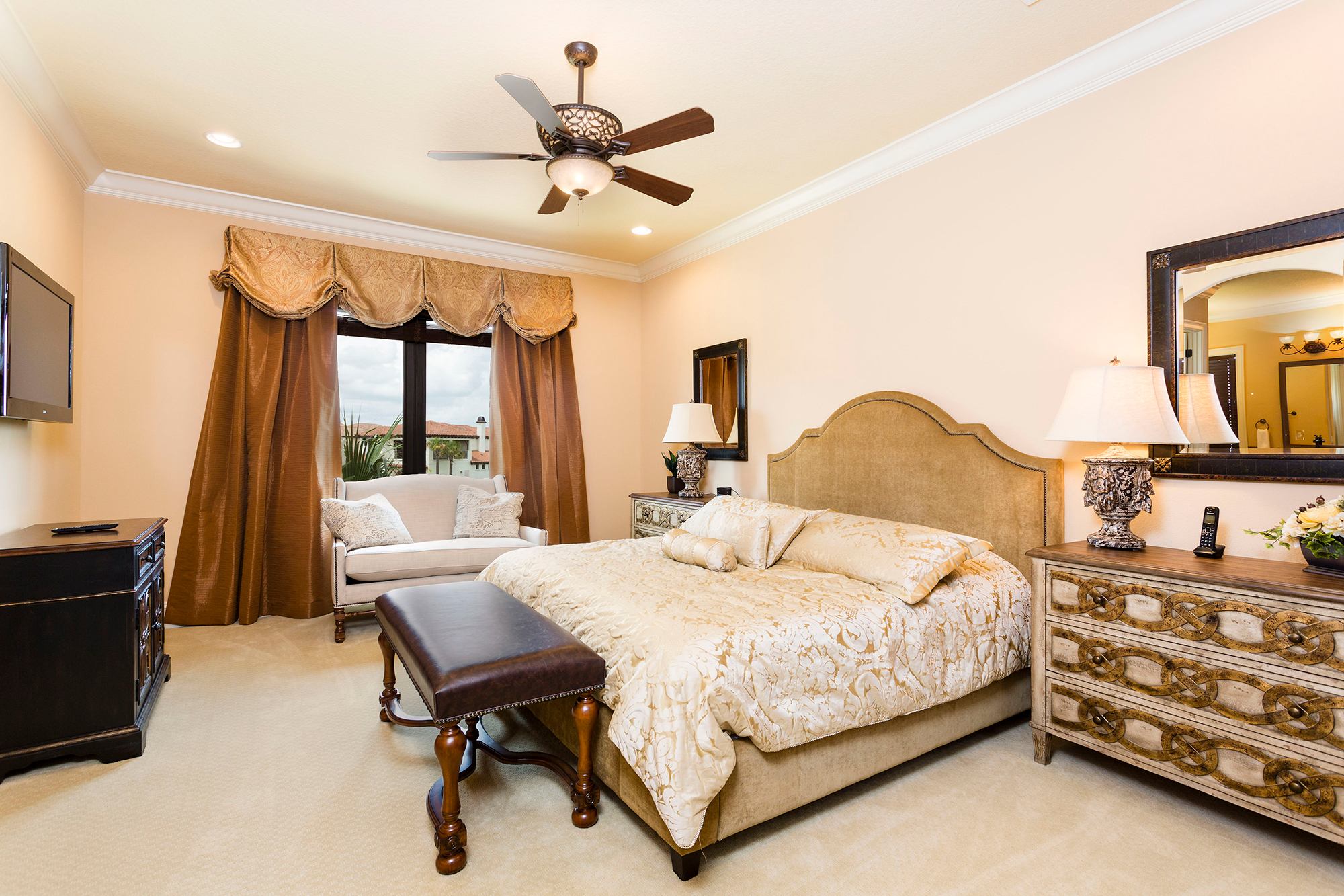 Master-Bed2